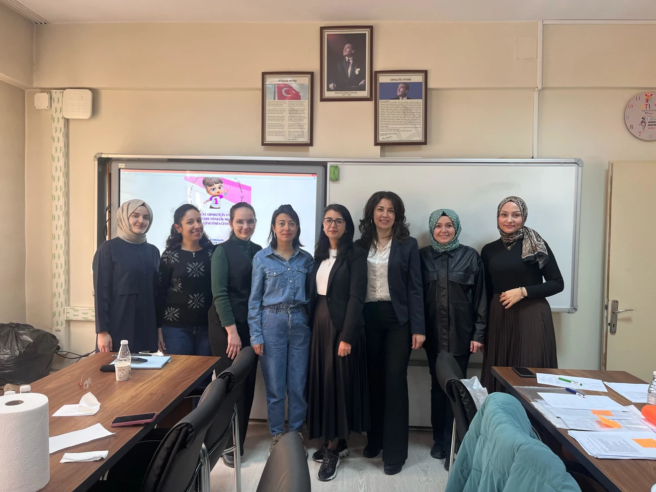 Annelere ve Öğretmenlere Yönelik Menstruasyon Yönetimi Eğitimi